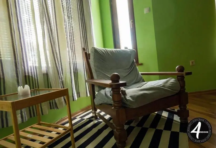 استودیو استاندارد با تخت کینگ, 4 Rooms