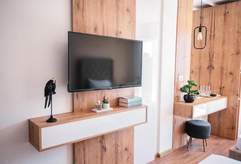 اتاق استاندارد چهار تخته با چشم‌انداز دریا, Apartments Cungu