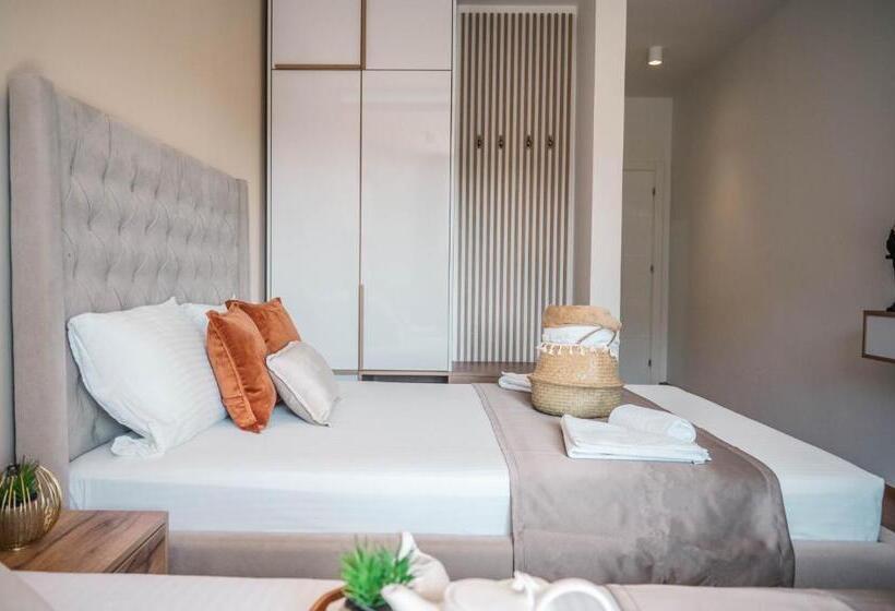 اتاق استاندارد چهار تخته با چشم‌انداز دریا, Apartments Cungu