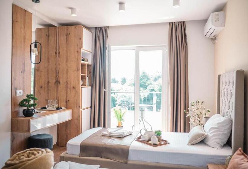 اتاق استاندارد چهار تخته با چشم‌انداز دریا, Apartments Cungu