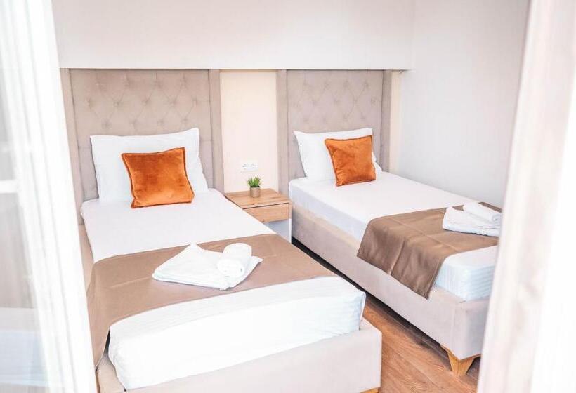 آپارتمان 2 خوابه با چشم‌انداز دریا, Apartments Cungu