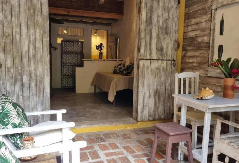 اتاق استاندارد اینتریور, Casa Namoa Pousada