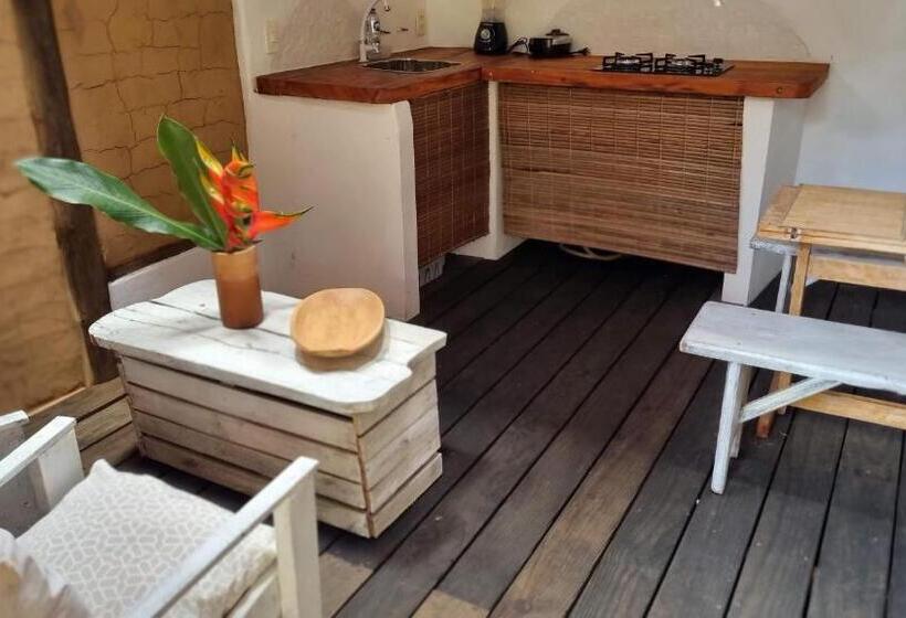 استودیو استاندارد با بالکن, Casa Namoa Pousada