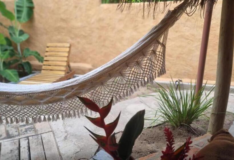 اتاق استاندارد با بالکن, Casa Namoa Pousada