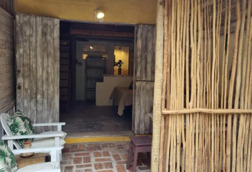 اتاق استاندارد اینتریور, Casa Namoa Pousada