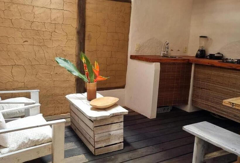 استودیو استاندارد با بالکن, Casa Namoa Pousada