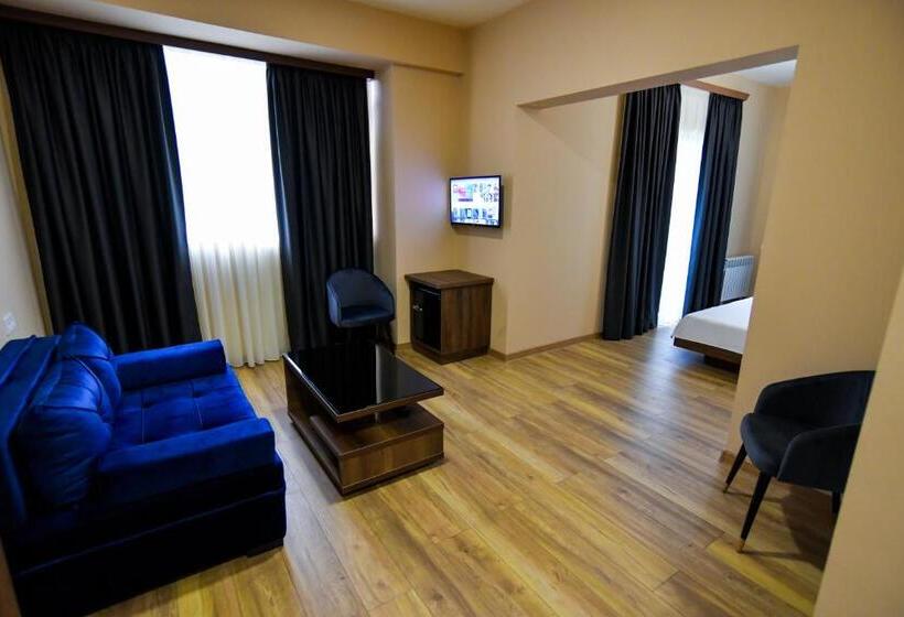 استودیو استاندارد با چشم‌انداز باغ, Gelati Residence