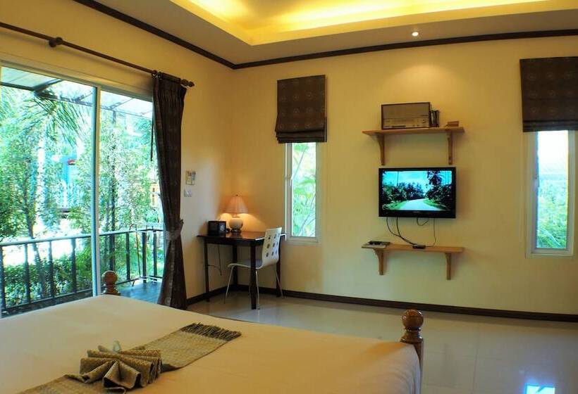 스탠다드 룸 풀장 전망, Pennapa Chalet