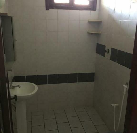 标准三人间, Pousada Casa Do Josef