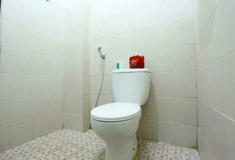 اتاق استاندارد, Reddoorz Near Adisucipto Airport 3