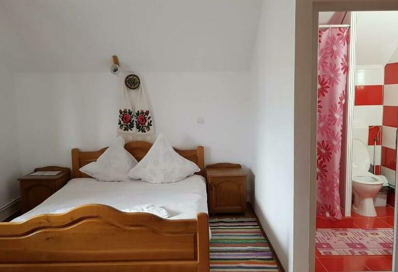 غرفة قياسية حمام مشترك, Pensiunea Todorica Sergiu