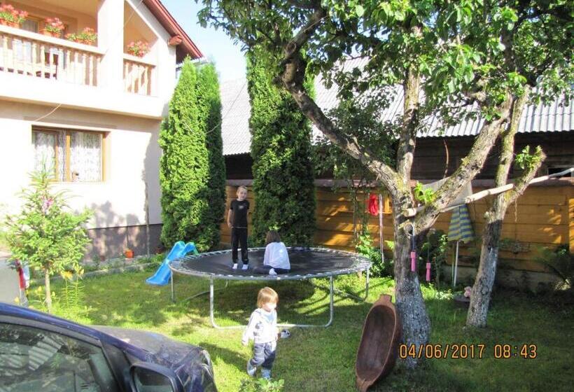 غرفة قياسية ثلاثية, Pensiunea Todorica Sergiu