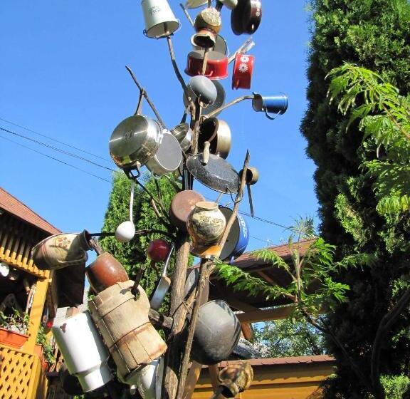 غرفة قياسية ثلاثية, Pensiunea Todorica Sergiu