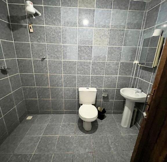 ベーシックトリプルルーム, Multiverso Hostel