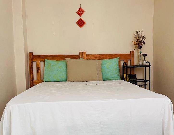 베이직 3인 룸, Multiverso Hostel