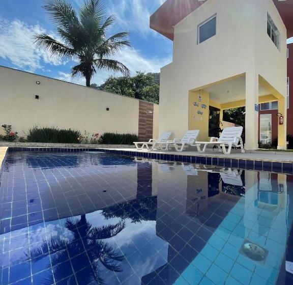 اتاق لوکس, Residencial 220 Maresias