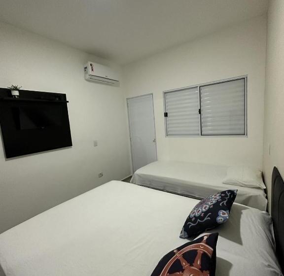 اتاق لوکس سه تخته, Residencial 220 Maresias