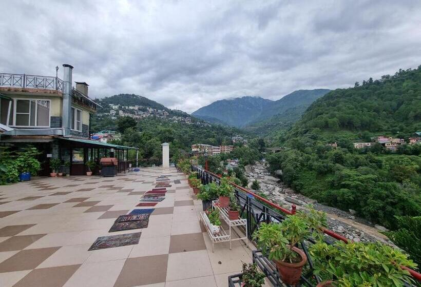 סוויטה משפחתית, Nandini Villa