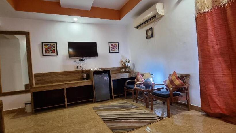 디럭스 룸, Nandini Villa