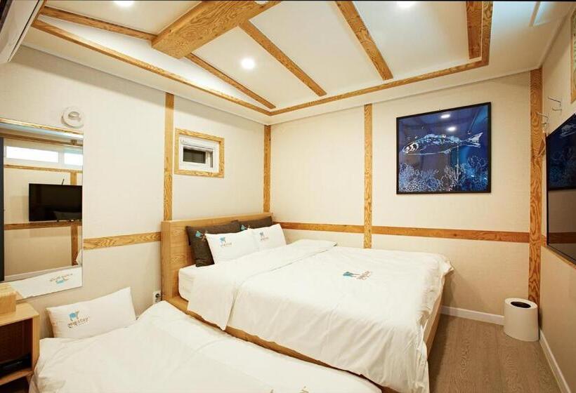 디럭스 룸, Geonmaek Stay