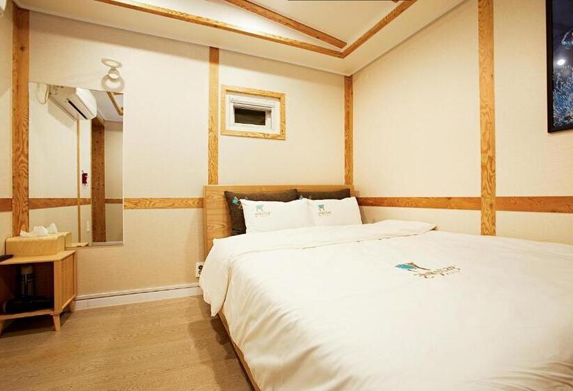 디럭스 룸, Geonmaek Stay