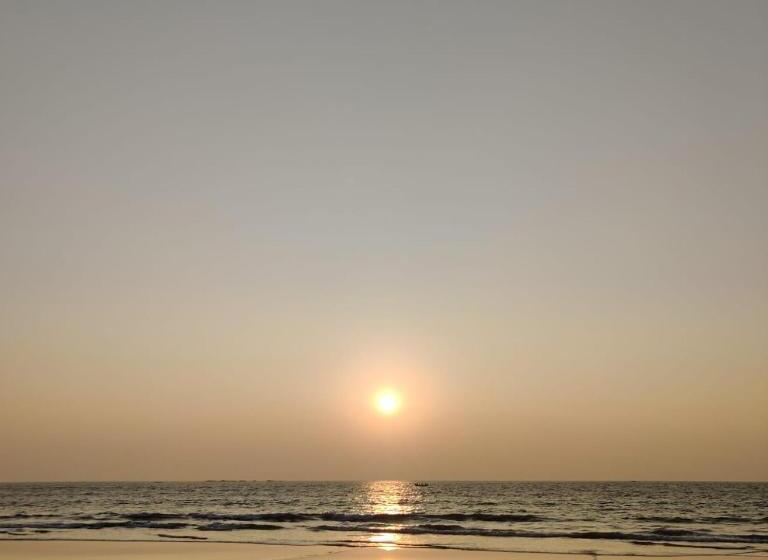 스탠다드 룸 바다 전망, His Grace Sea View Cottages   Private Beach At Malpe