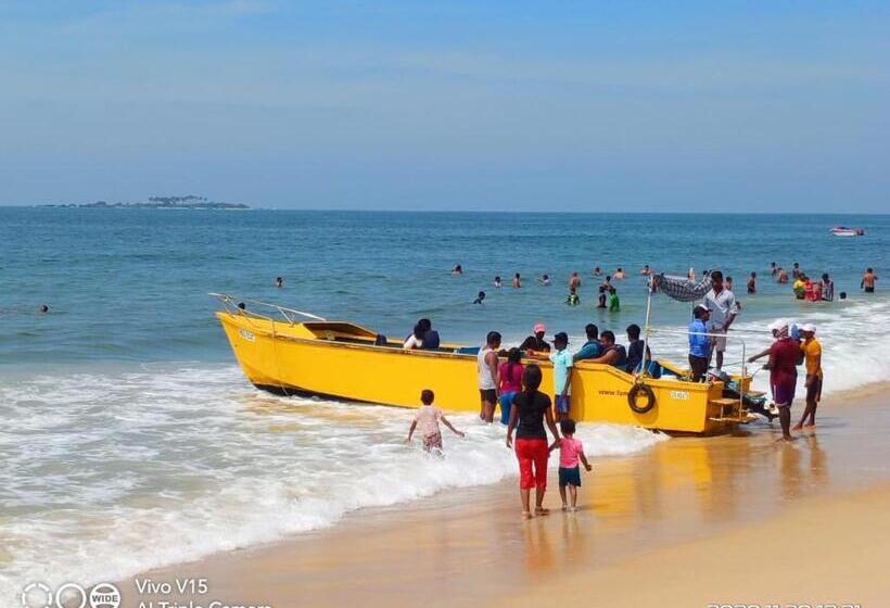 스탠다드 룸 바다 전망, His Grace Sea View Cottages   Private Beach At Malpe