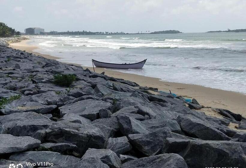 빌라 침실 1개, His Grace Sea View Cottages   Private Beach At Malpe