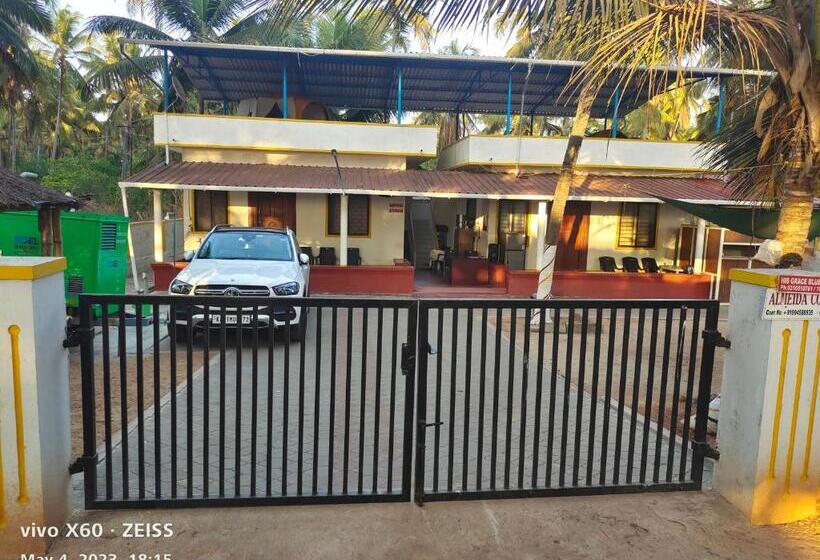 빌라 침실 1개, His Grace Sea View Cottages   Private Beach At Malpe