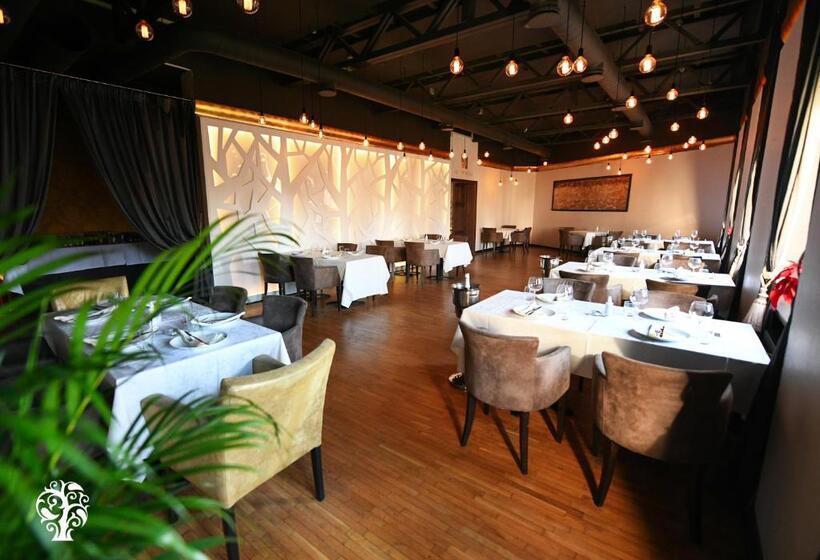 استودیوی استاندارد, Agape Villa Apartments