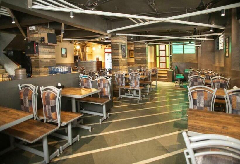 חדר דלוקס, Raja