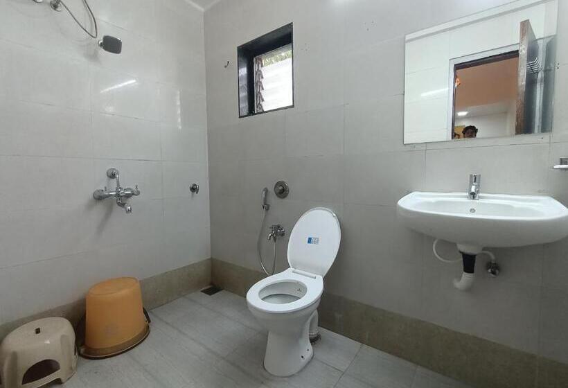 חדר דלוקס, Raja