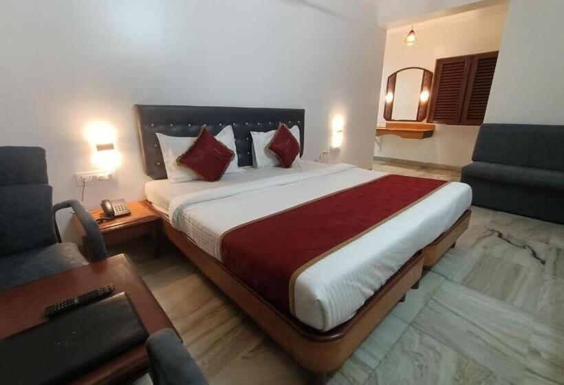 חדר דלוקס, Raja