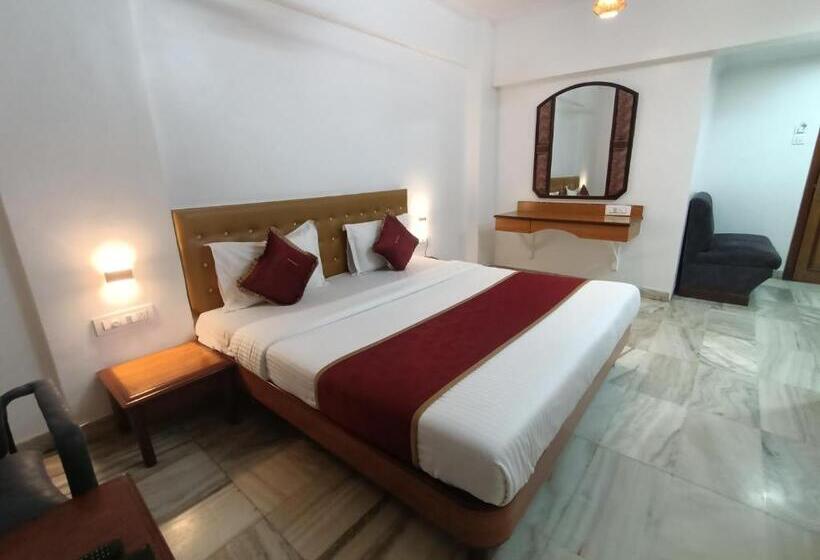 חדר דלוקס, Raja