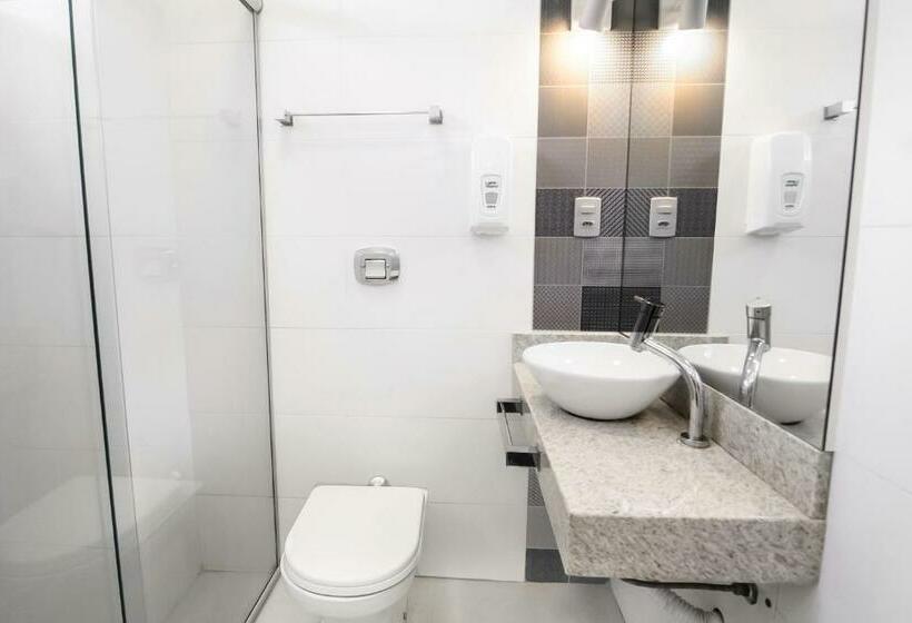 חדר סופריור, Santa Cruz