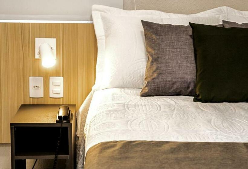 חדר סופריור, Santa Cruz