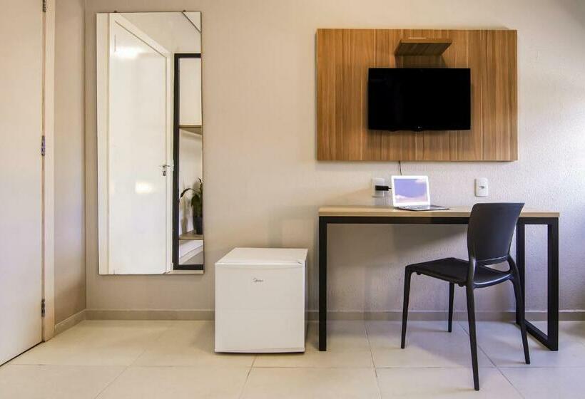 חדר סופריור, Santa Cruz