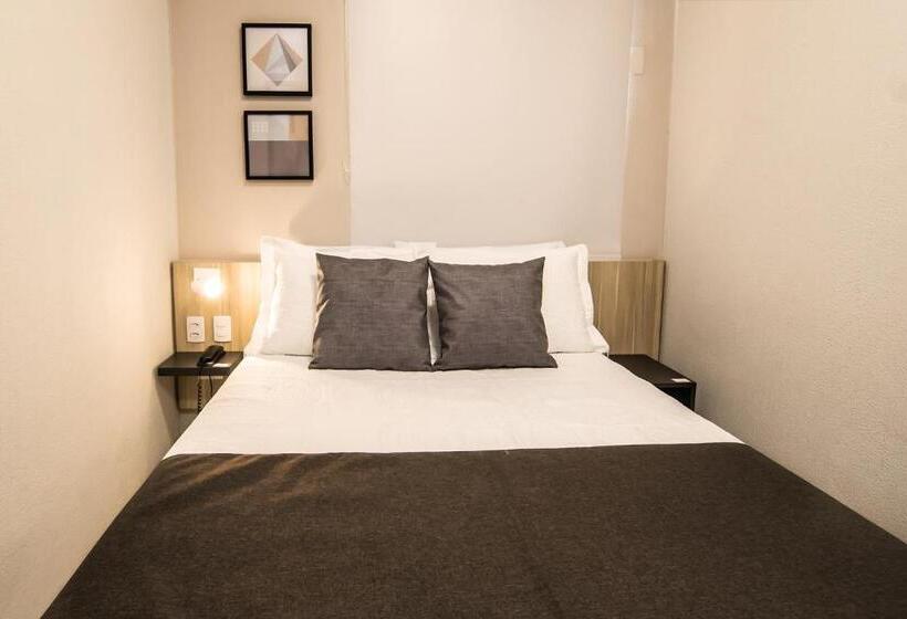 חדר סופריור, Santa Cruz