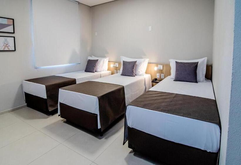 חדר סופריור לשלושה, Santa Cruz