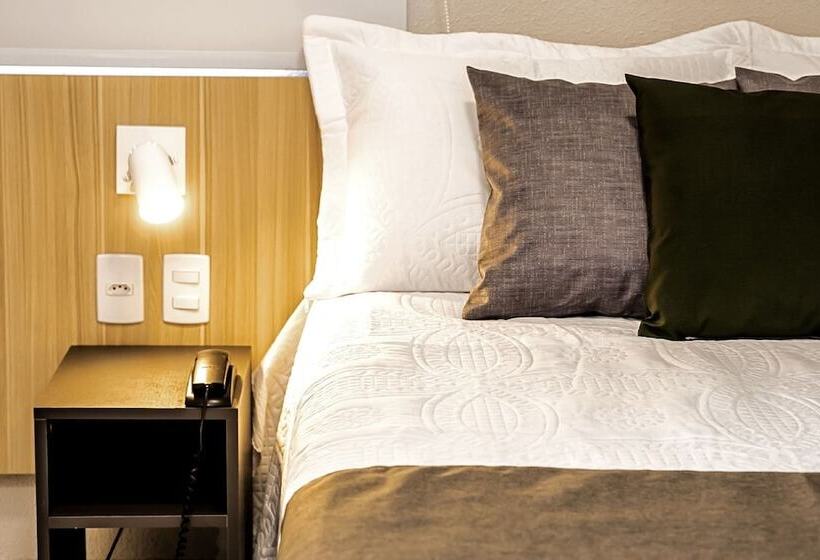 חדר סופריור, Santa Cruz