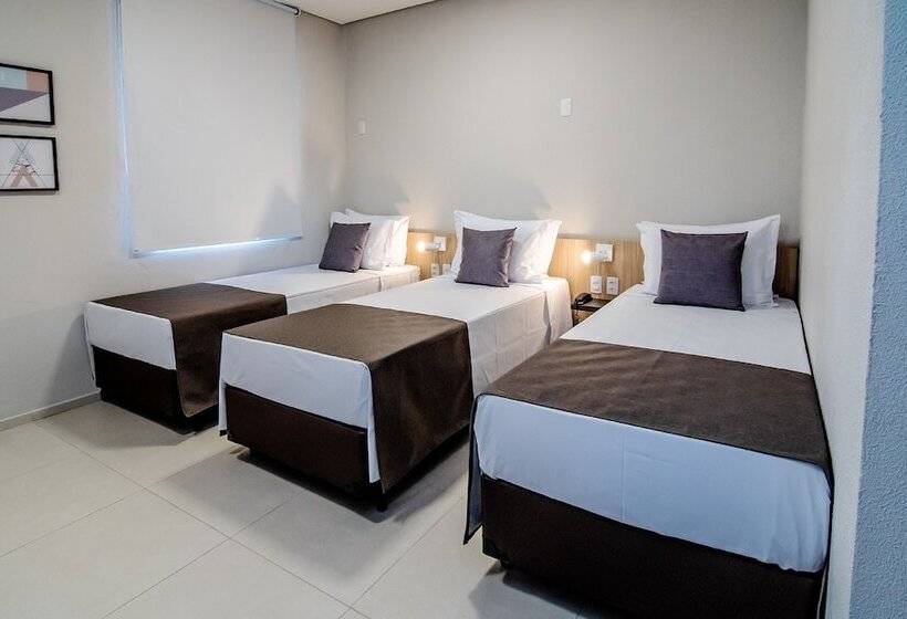 חדר סופריור לשלושה, Santa Cruz