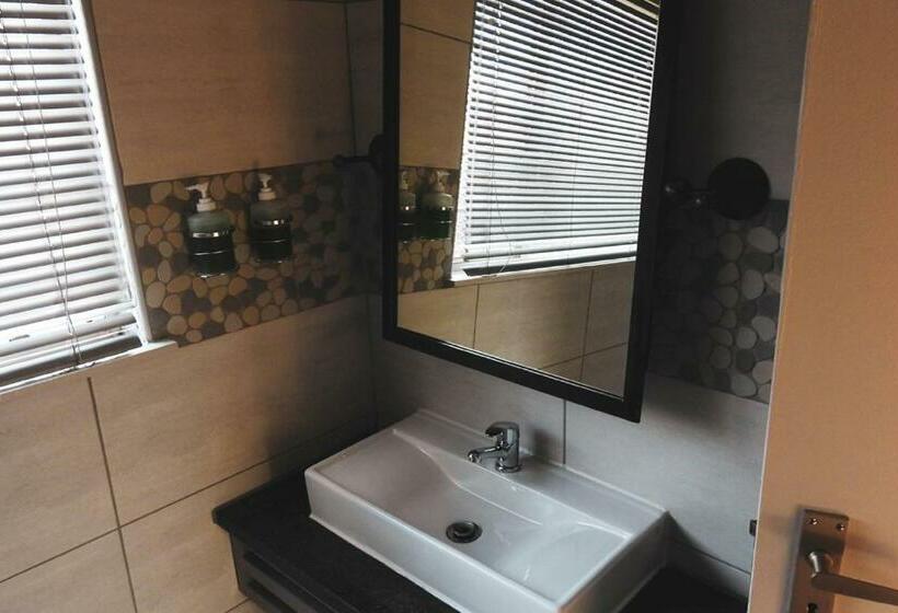 Standardzimmer, Koemi