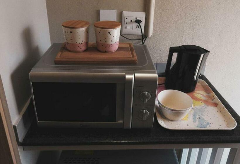 Standardzimmer, Koemi