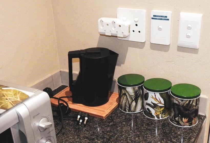 Standardzimmer, Koemi