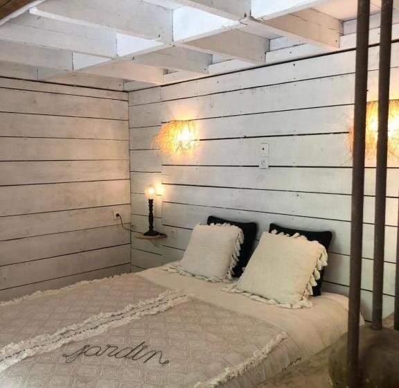 Студия Deluxe, La Grange Du Cleray