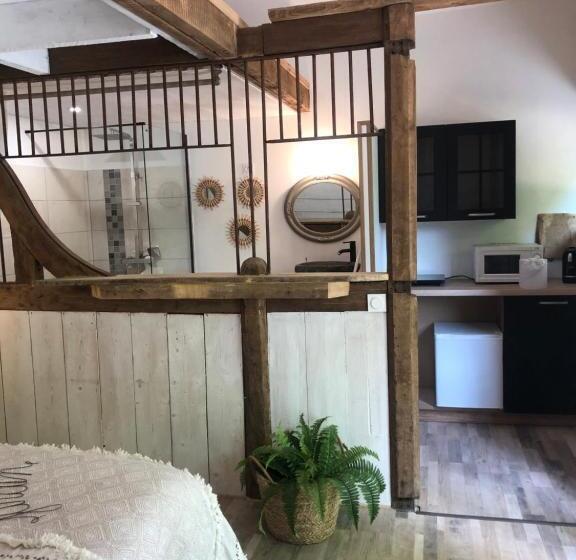 Студия Deluxe, La Grange Du Cleray