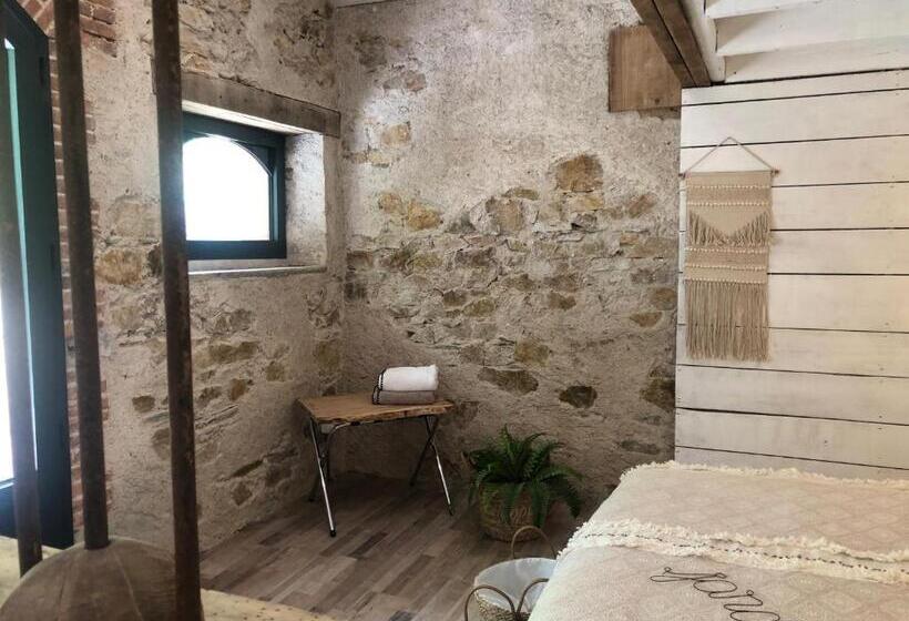 Студия Deluxe, La Grange Du Cleray