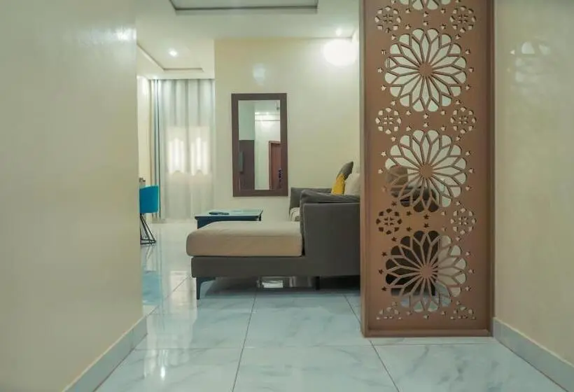 سوییت خانوادگی, Urban Hotel Nouakchott