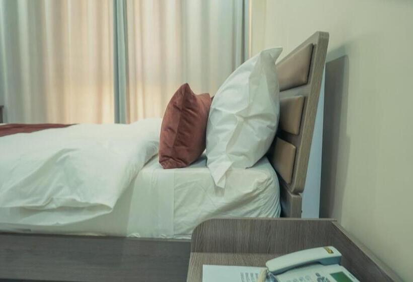 سوییت خانوادگی, Urban Hotel Nouakchott