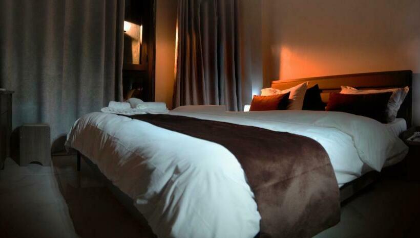 سوییت خانوادگی, Urban Hotel Nouakchott